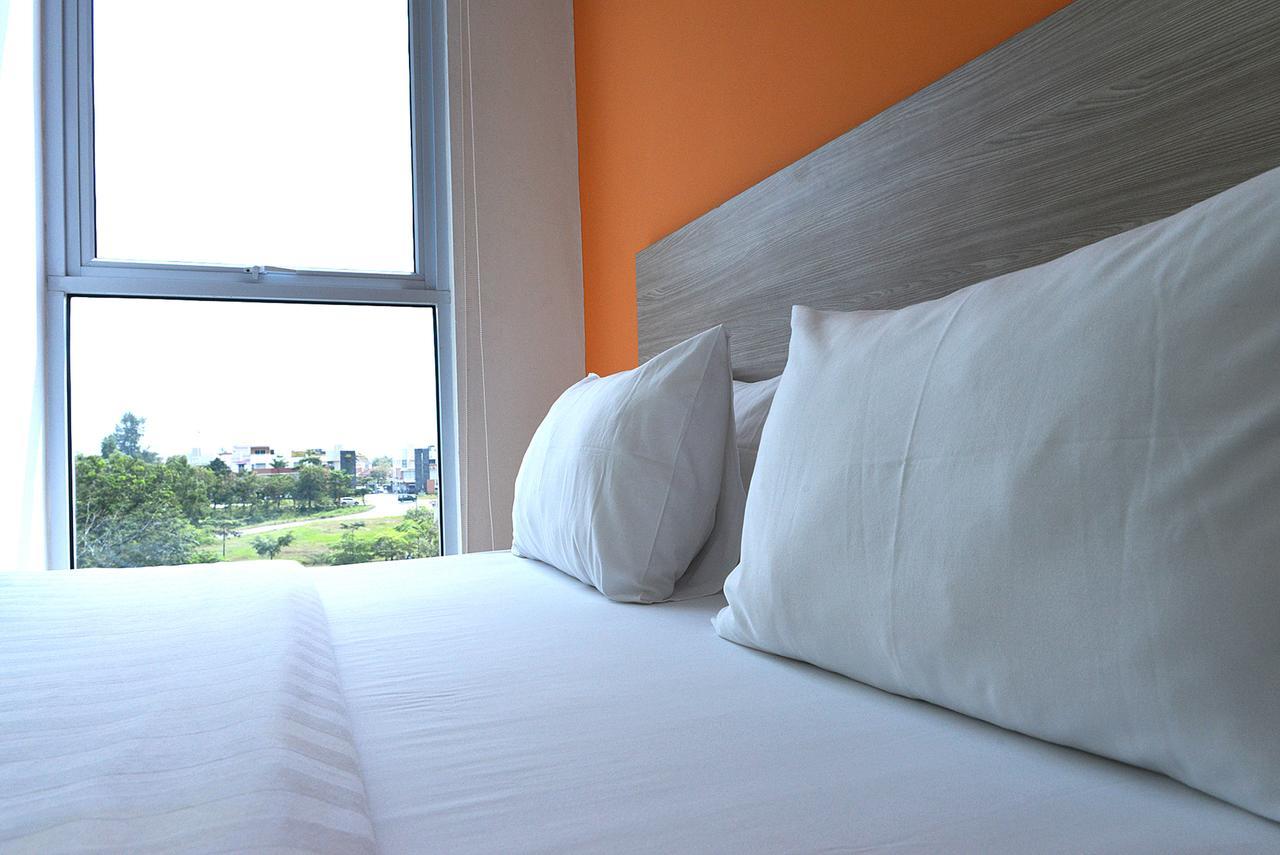 Fresh One Hotel Batam Exterior foto
